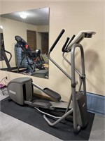 Precor EFX 5.25 Elliptical Exercise Machine