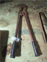 Large bolt cutters