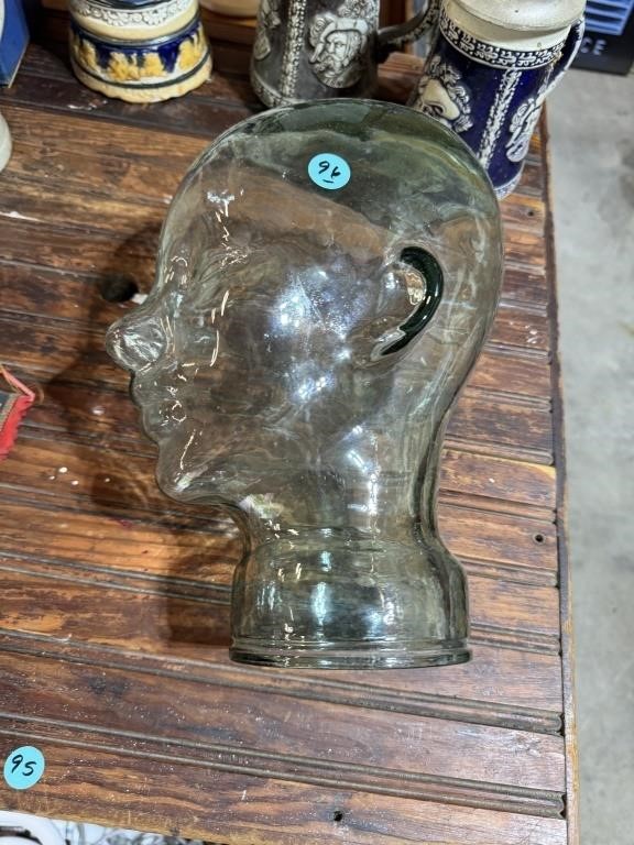 GLASS BUST