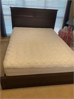 CLEAN queen box spring, mattress, head/foot board