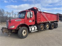 2005 Freightliner Quad Axle Dump Truck