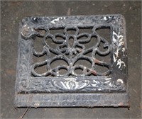ANTIQUE CAST IRON WALL GRATE