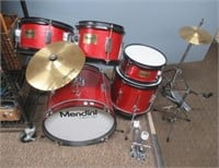 Mendini drum set. Has symbols. Note: (1) Drum has