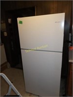 Amana refrigerator/Freezer