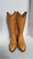 Size  5 A cowboy boots