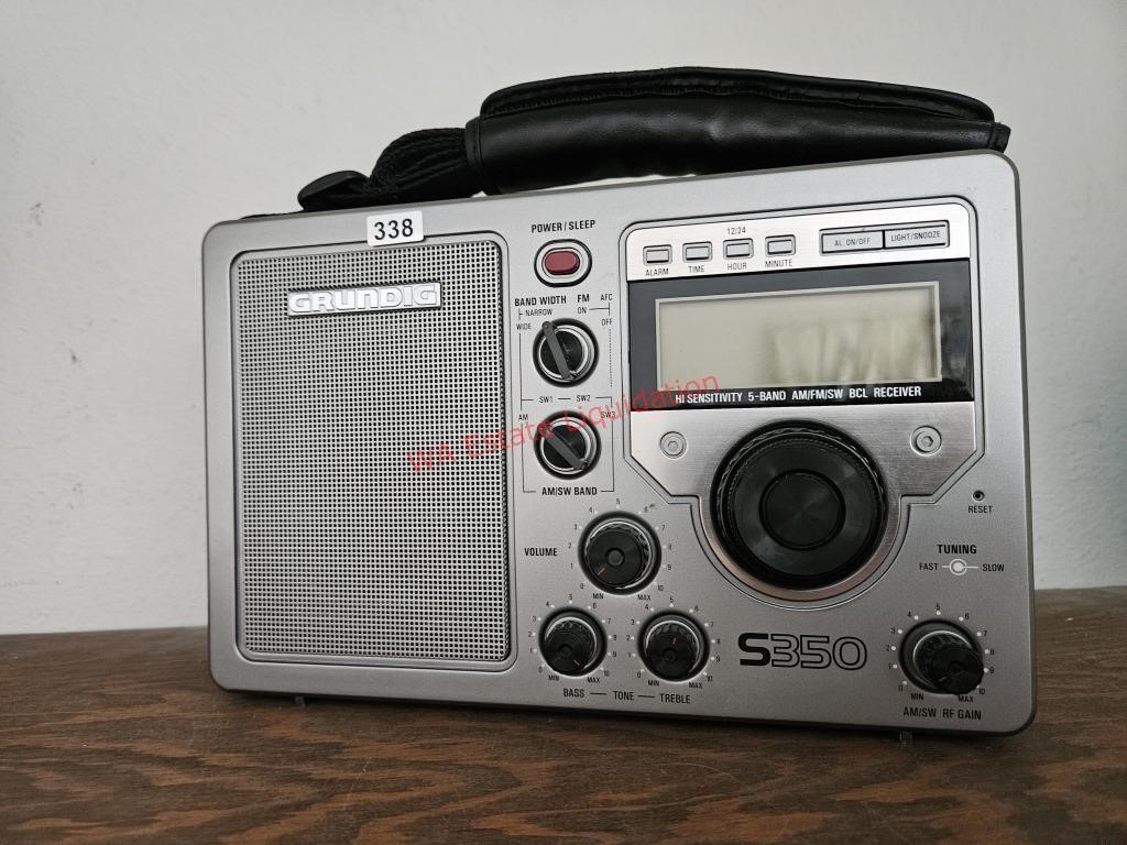 Grundig Am/FM World Radio S350 (2nd Closet)