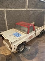 NYLENT METAL TOY TRUCK - DAMAGED