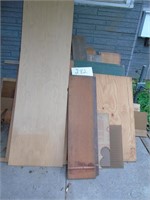 Plywood chip board