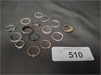 15 Vintage 925 Sterling Silver Rings.