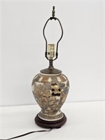 ORIENTAL CERAMIC TABLE LAMP WITH APPLIED ACCENTS