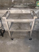 Rubbermaid utility cart