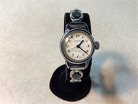 Croton 17 Jewel Watch, Swiss Made, Working