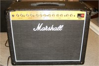 Marshall DSL-40 w/foot switch & Stand