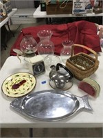 fish serving tray, vases, tea kettle, apple clock