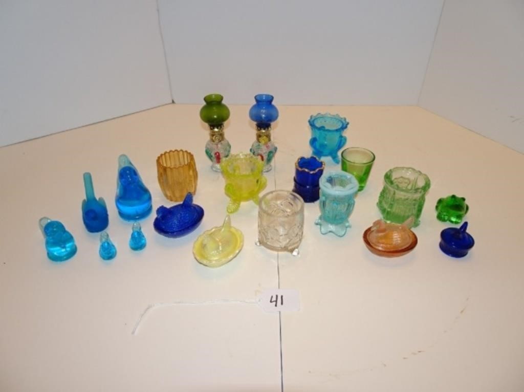 Depression Glass Miniature Lot Oil Lamps Chicken