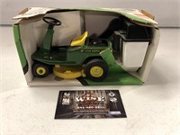 1/16 Ertl John Deere Rear Engine Mower