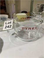 PYREX 564 Large Measuring Bowl