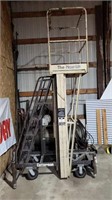 Industrial Cotterman Maxi-Lift model 15W, 15' lift