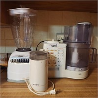 Oster Blender, Braun Food Processor, etc.  - lot