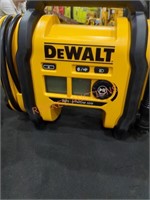 DeWalt 20v Max Cordless Air Inflator;