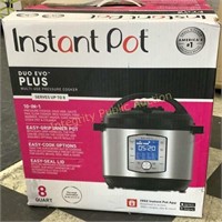 Instant Pot Duo Plus Multi Use Pressure Cooker 8