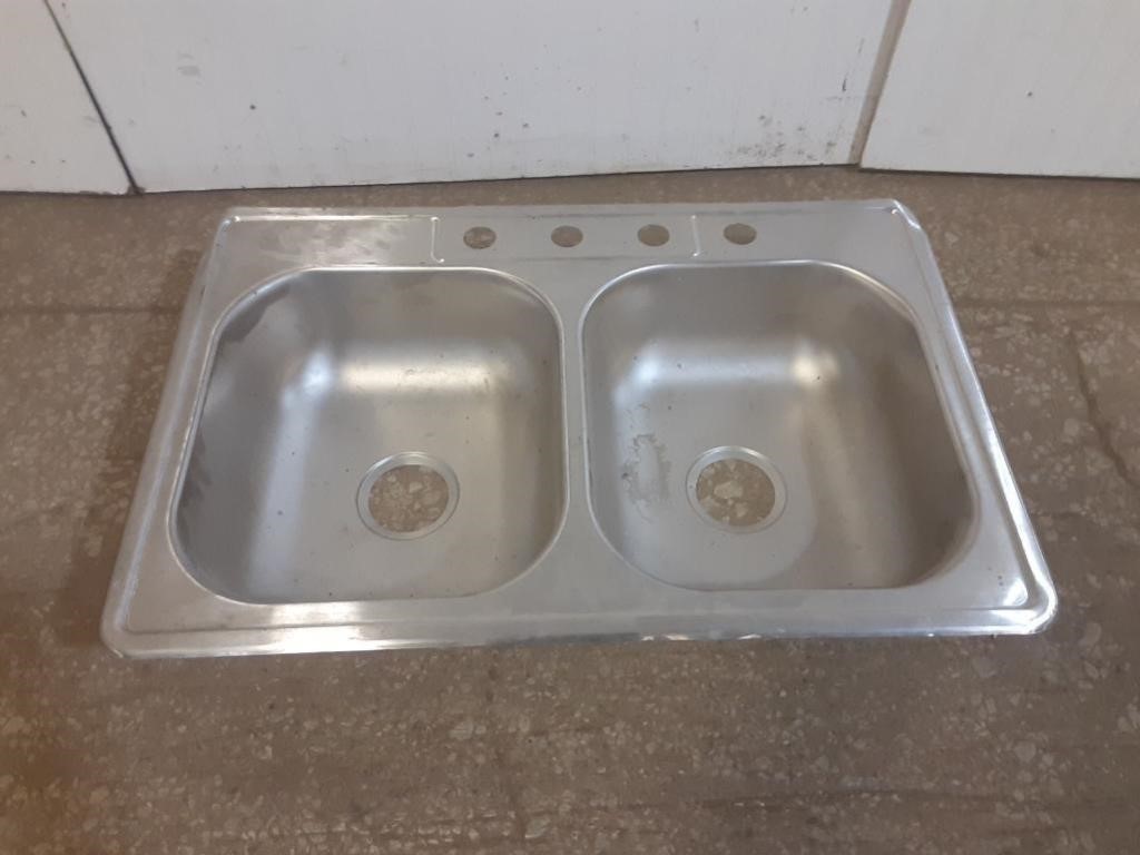 Stainless Steel Kitchen Sink 33"x22"