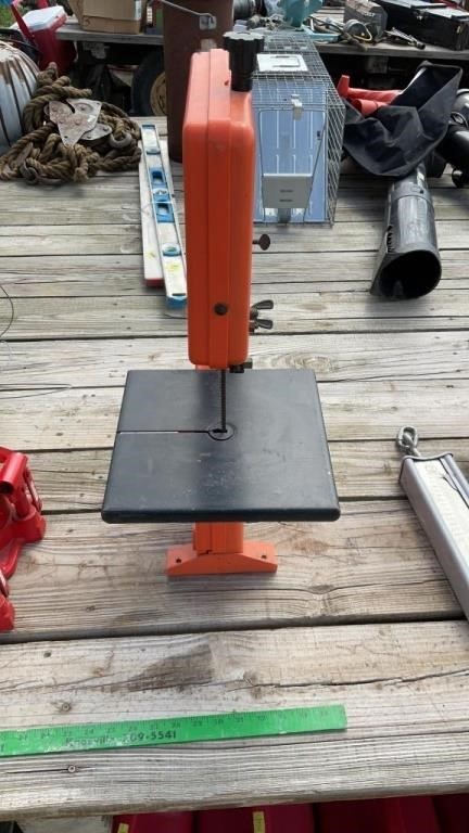 Black&Decker band saw only ( untested) .
