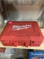 MILWAUKEE CHARGERS AND CASE