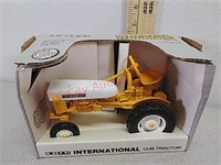International Cub Tractor Diecast Special Edition