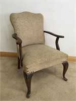 NEUTRAL UPHOLSTERED ARM CHAIR