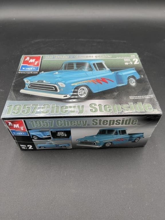 1:25 Scale 1957 Chevy Stepside