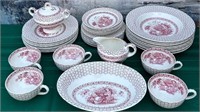 11 - 38 PIECES EMPIRE ENGLAND BEVERLY DISHWARE