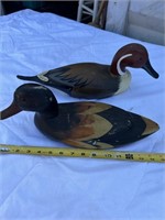 2 Wooden Ducks