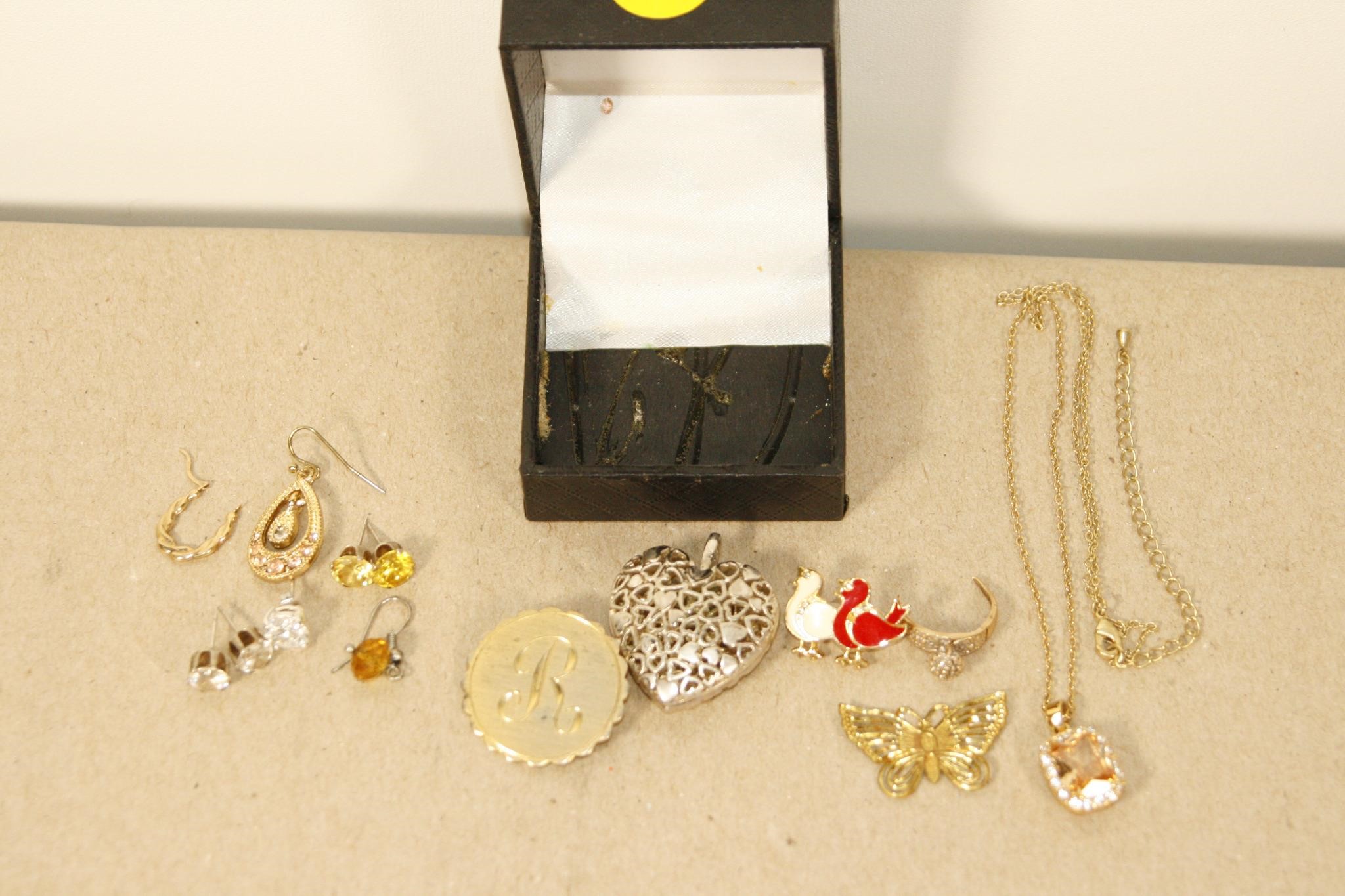 BOX OF VARIOUS JEWELRY