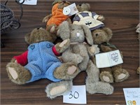 Lot of Boyd's Bears