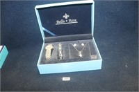 BELLA & ROSE  JEWLERY GIFT BOX