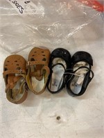 Two pairs of doll shoes