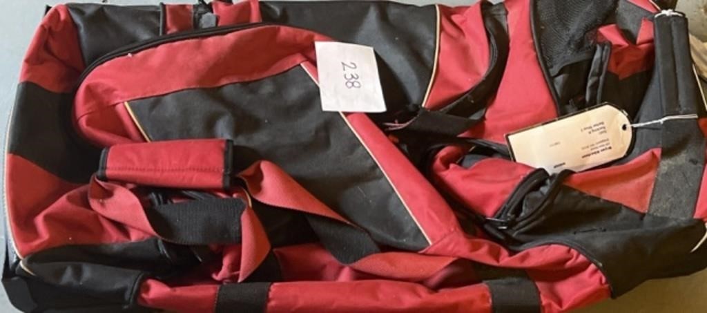 XL Duffel bag with wheels