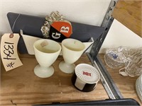 2 Goblets - Plastic Coasters - Beer Wall Hanger