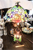 Butterfly Flower Stain Glass Lamp 26" Tall (Damage