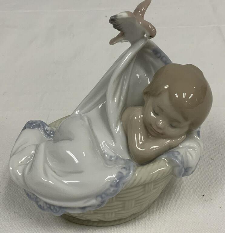 Tender Dreams by Lladro