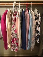 Blouses & button ups - sz small/petite