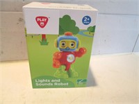 NEW LIGHTS AND SAUNDS TOY ROBOT 2+