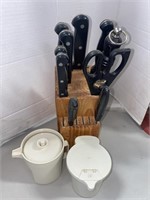 Kitchen Knife set and Tupperware