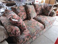 7' Floral Couch