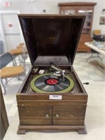 Table Top Victrola in Mahogany Case