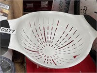 FOOD STRAINER