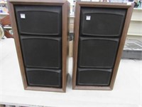 2 Fisher Speakers MS-30