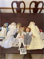 Box lot of Dolls with Green Tote