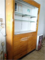 Display Cabinet (Glass Shelves)
